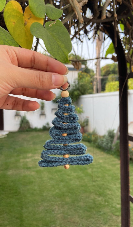 Christmas Decor: Christmas Tree